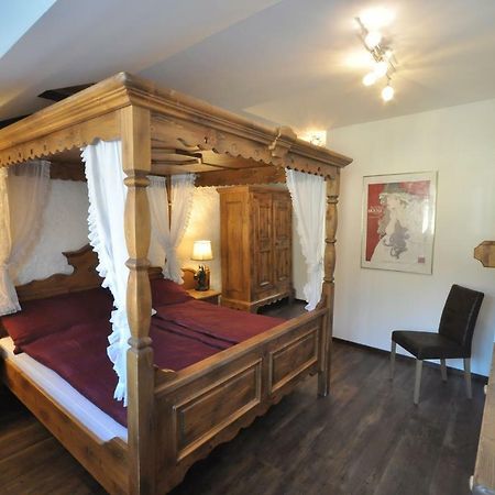B&B Zum Rossli Zunzgen Exterior foto